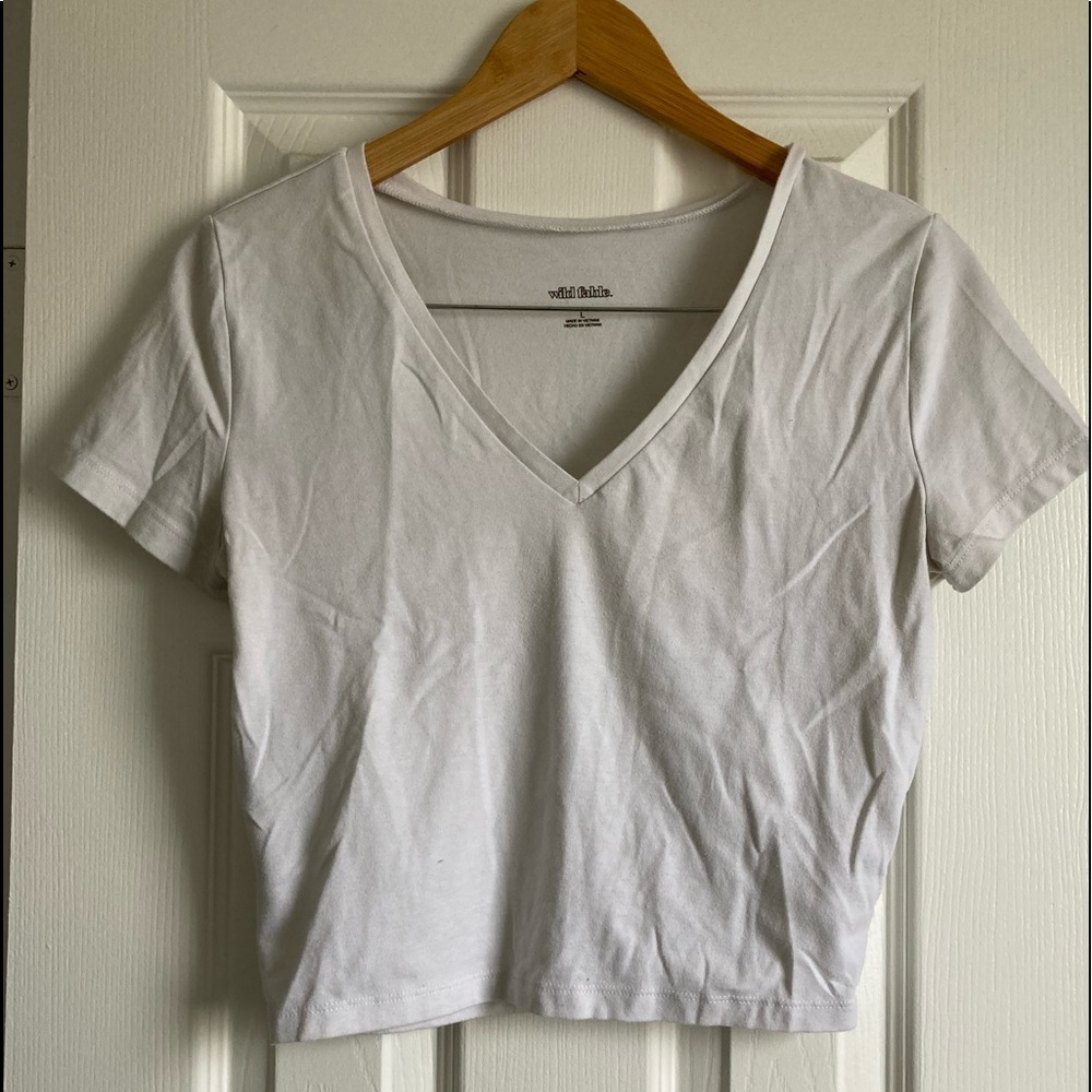 White, v-neck crop top